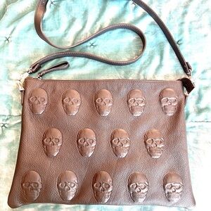 IOPELLE leather skull crossbody.